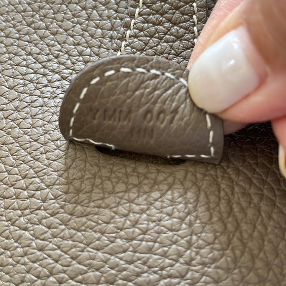 Hermes Evelyn’s Poche III 29 Clemence Etoupe Crossbody Bag with gold hardware - Picture 6 of 13